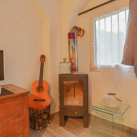La Petite Maisonnette Au Calme Apartment *