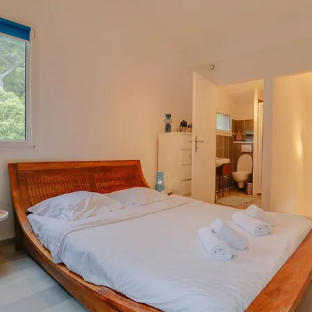 Apartament La Petite Maisonnette Au Calme Mentona